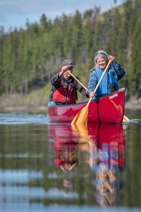 Chute Lake Lodge Naramata Eksteriør bilde