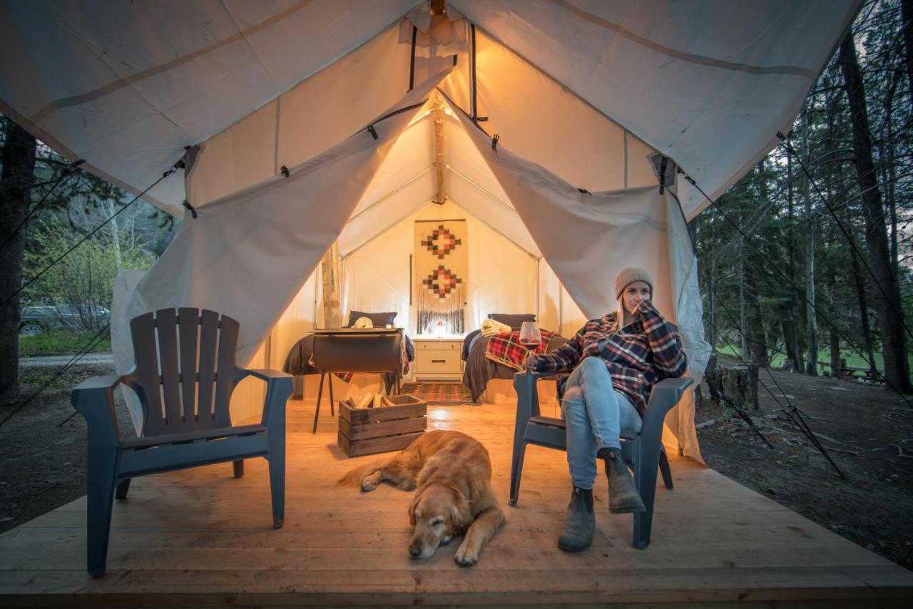 Chute Lake Lodge Naramata Eksteriør bilde