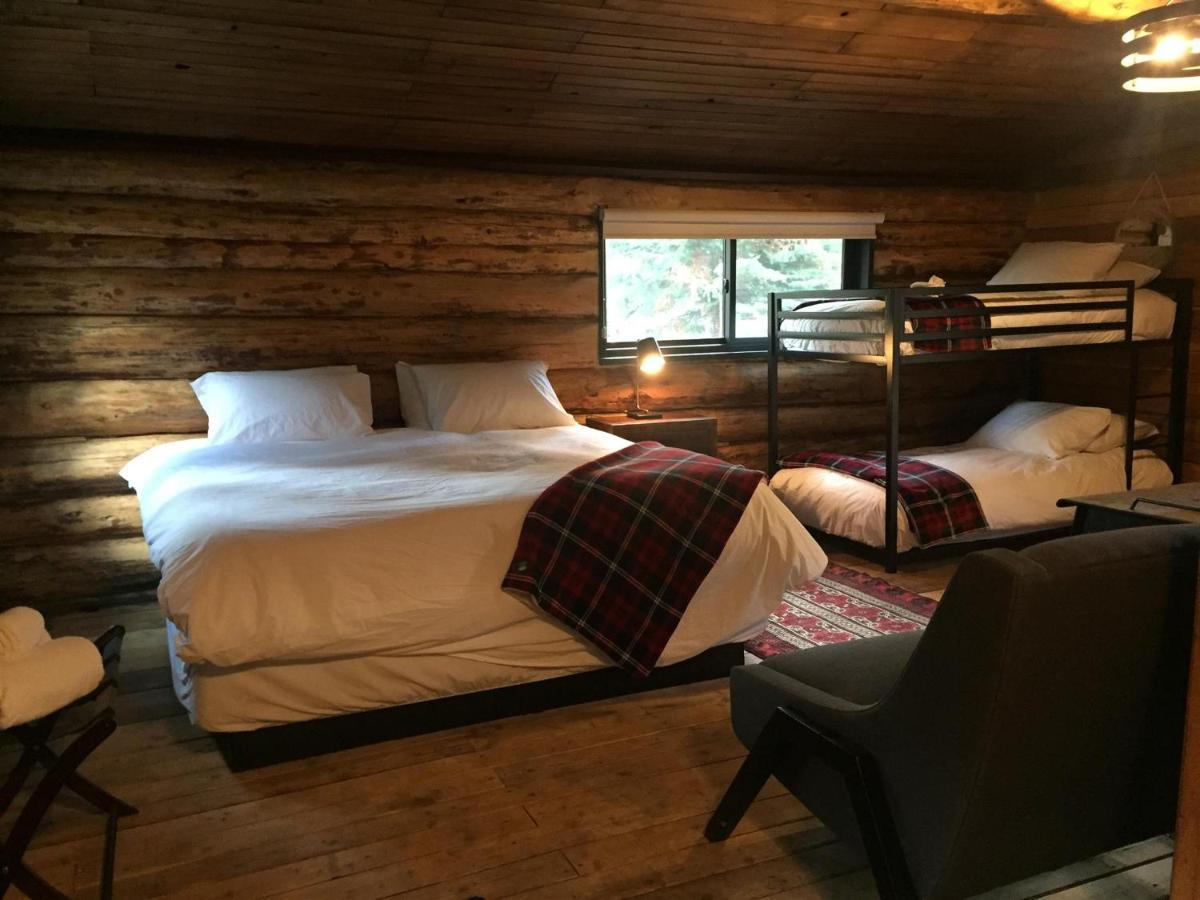 Chute Lake Lodge Naramata Eksteriør bilde
