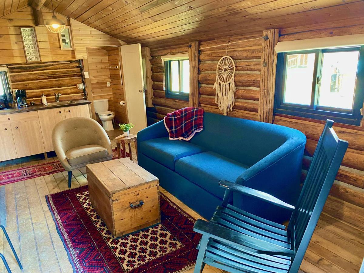 Chute Lake Lodge Naramata Eksteriør bilde